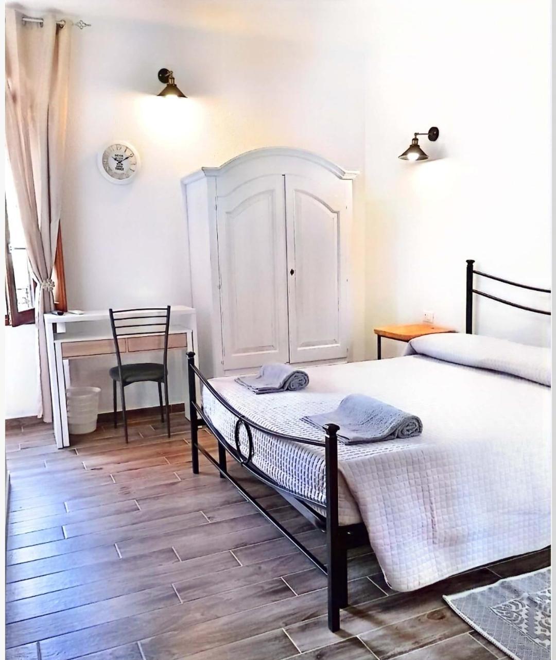 La Plaza Hotel Ollolai Kültér fotó