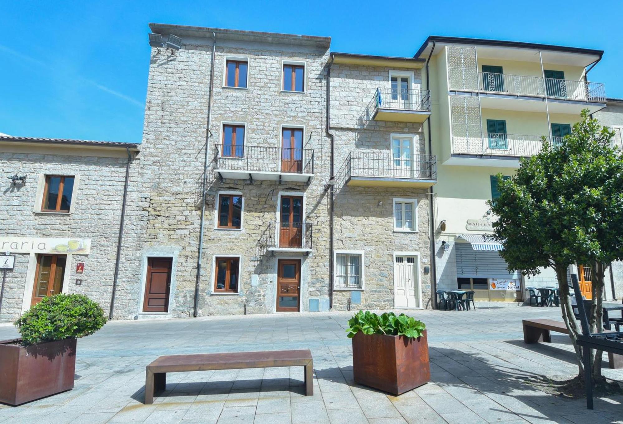 La Plaza Hotel Ollolai Kültér fotó